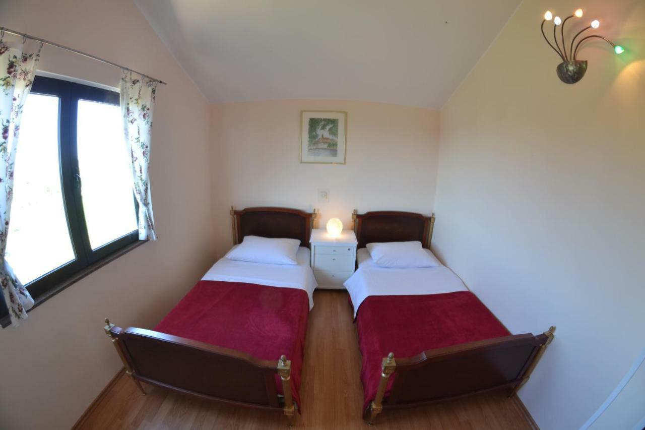 Jadranka Apartment *