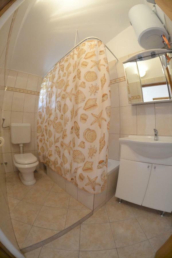 Apartment Jadranka Palit
